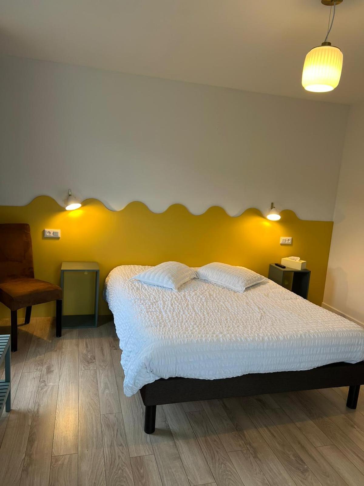 Hotel Les Voisins Beaucemaine Ploufragan ภายนอก รูปภาพ