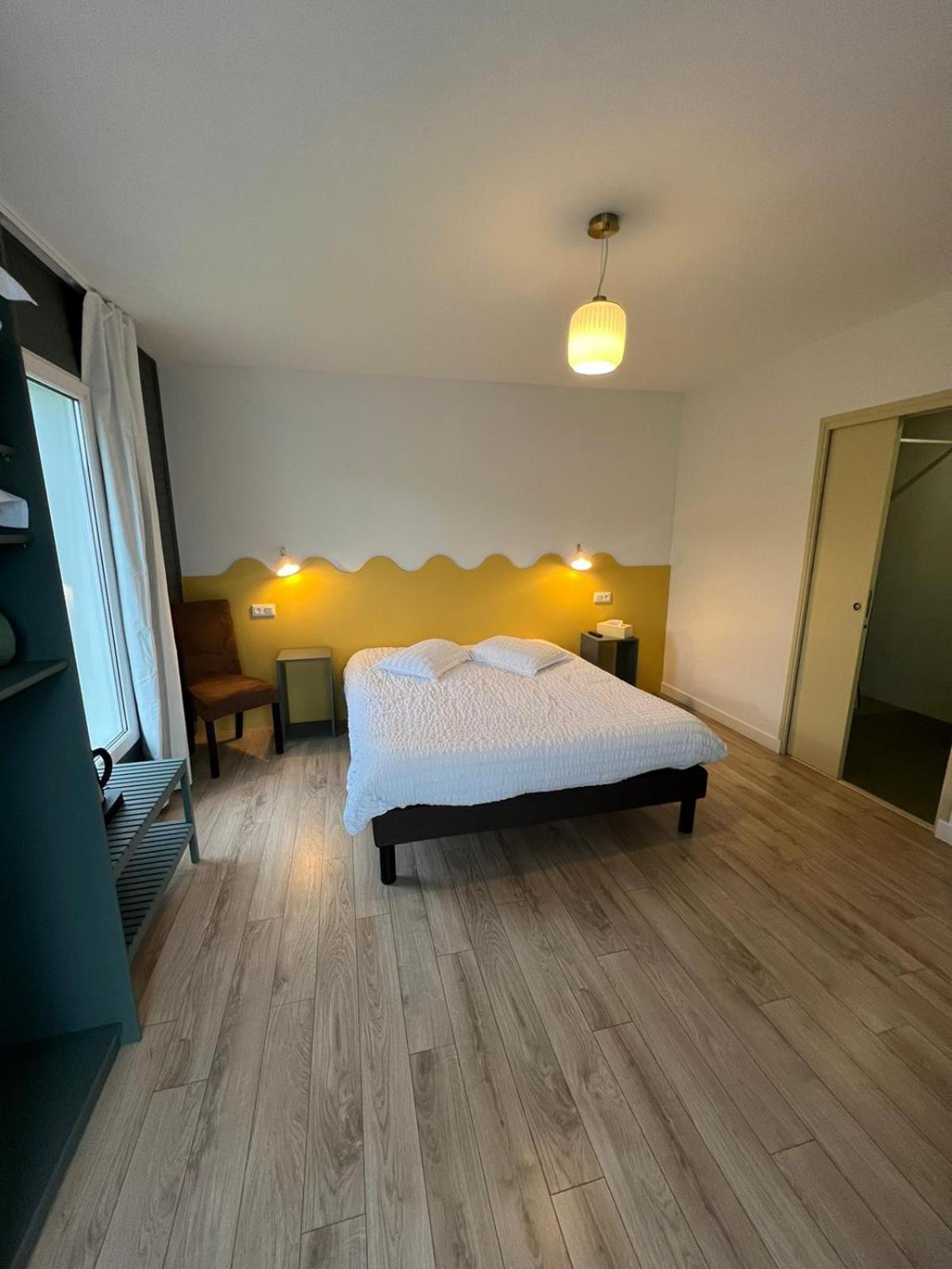 Hotel Les Voisins Beaucemaine Ploufragan ภายนอก รูปภาพ