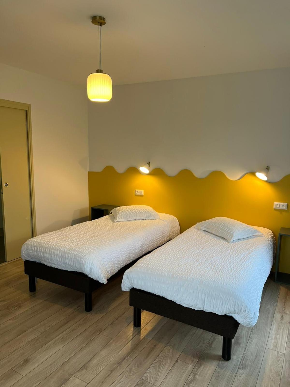 Hotel Les Voisins Beaucemaine Ploufragan ภายนอก รูปภาพ