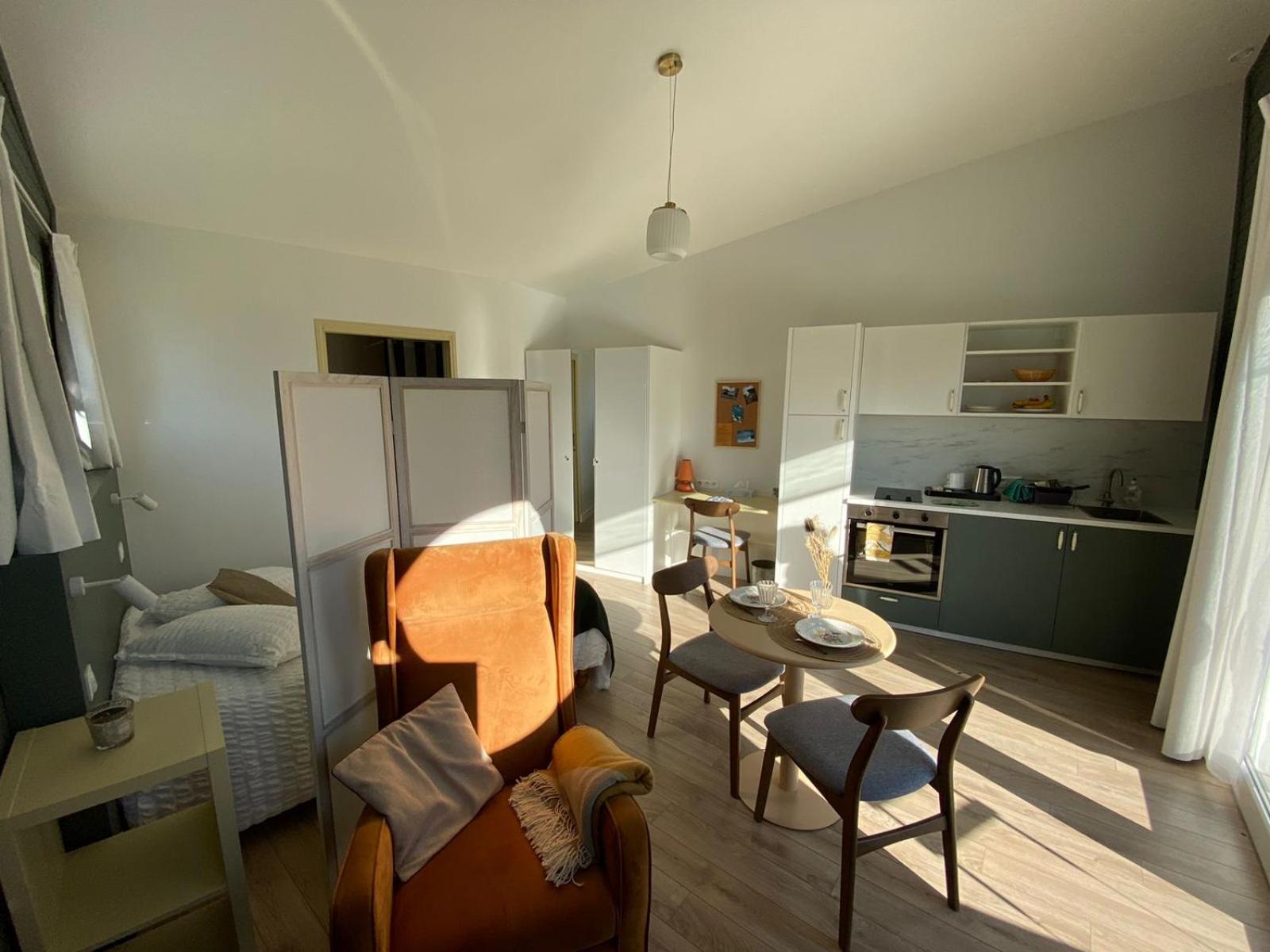 Hotel Les Voisins Beaucemaine Ploufragan ภายนอก รูปภาพ