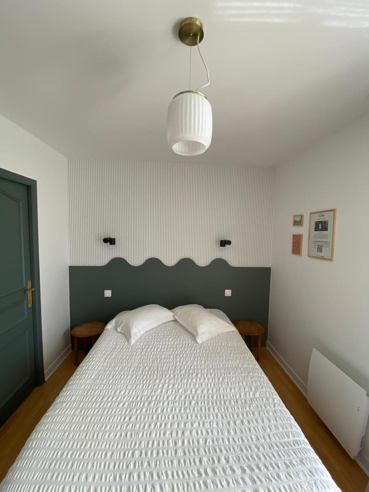 Hotel Les Voisins Beaucemaine Ploufragan ภายนอก รูปภาพ