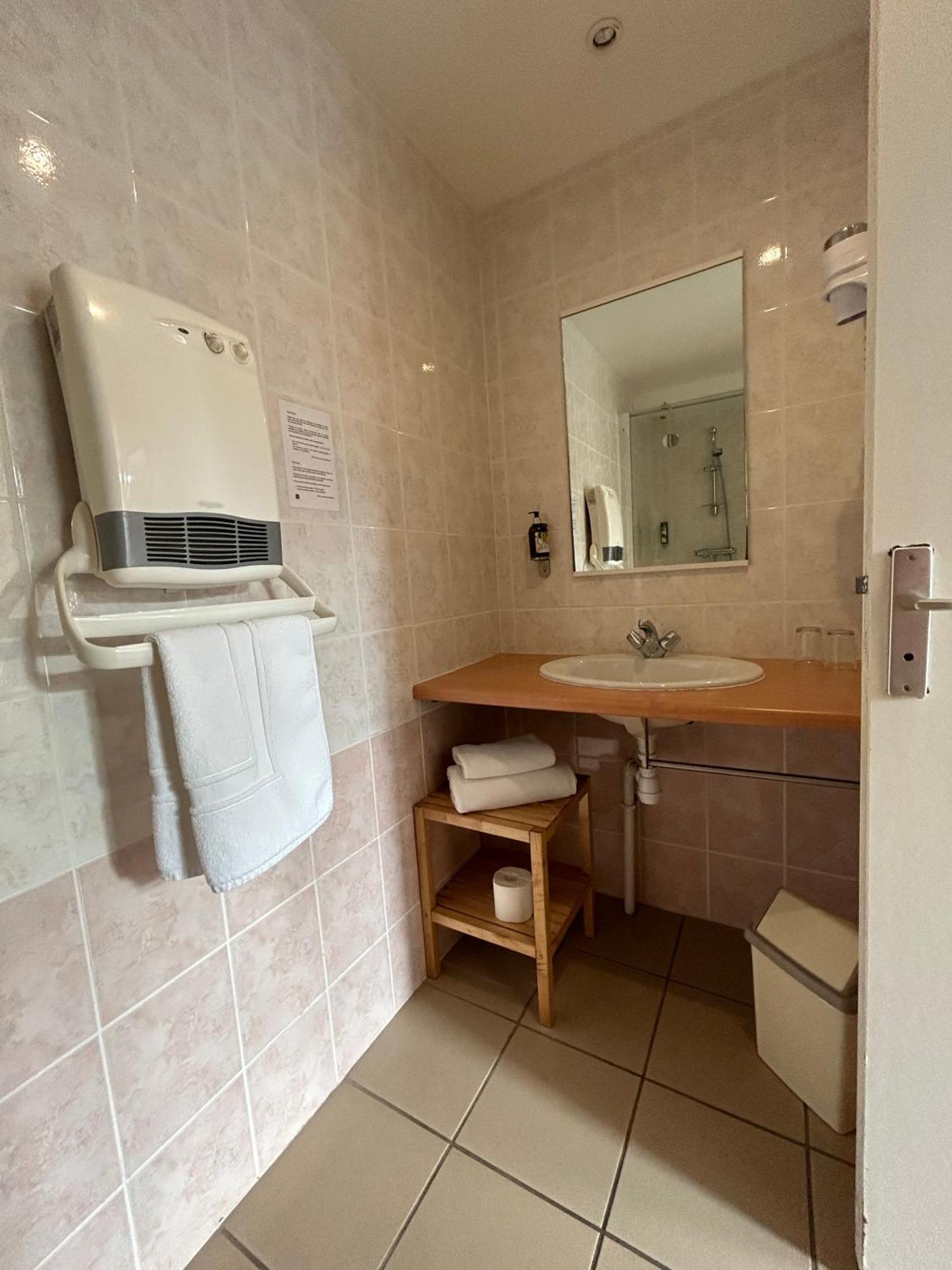 Hotel Les Voisins Beaucemaine Ploufragan ห้อง รูปภาพ